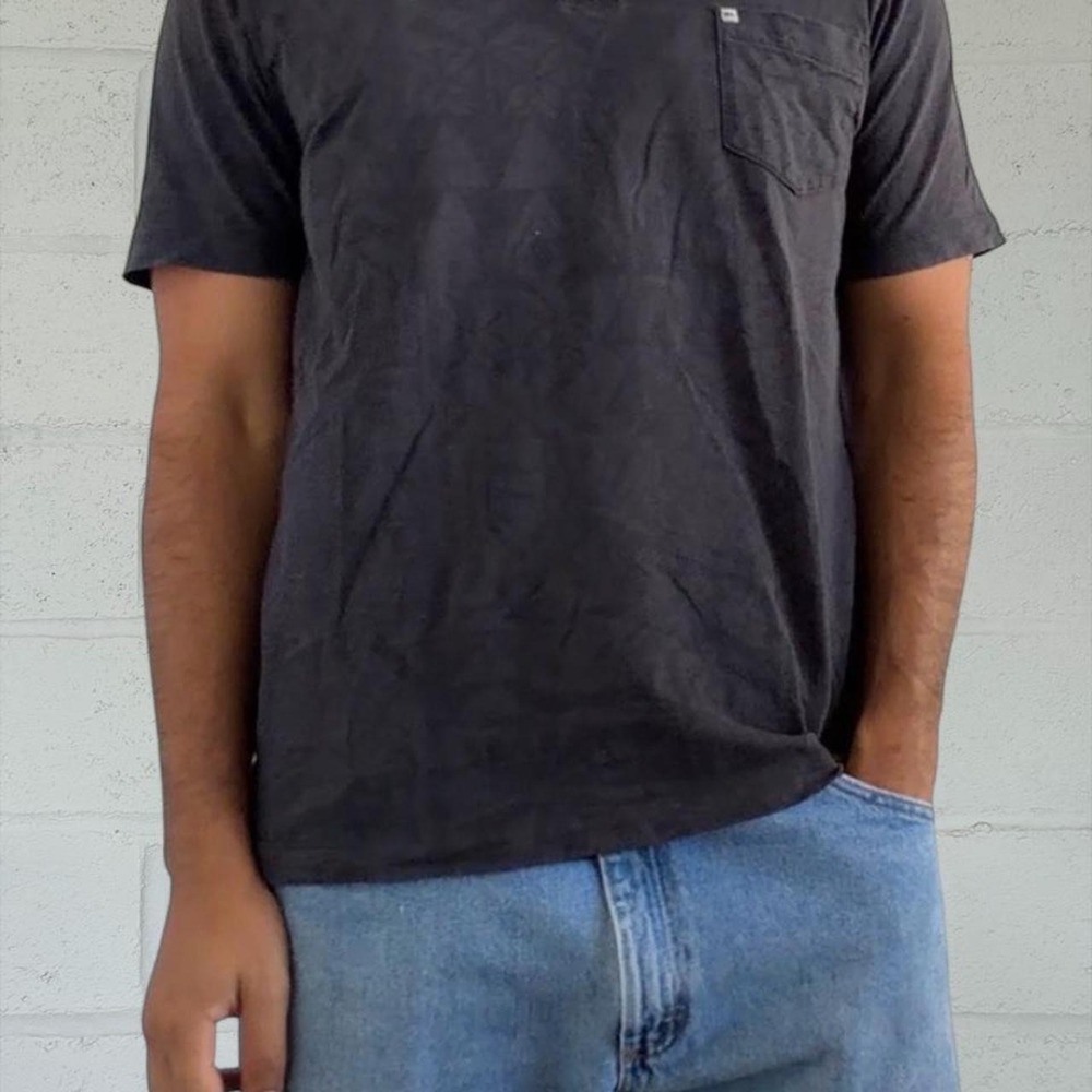 Quiksilver Mens Faded Black Hawaiian Tribal Print Polo Shirt Surf Pocket Tee L